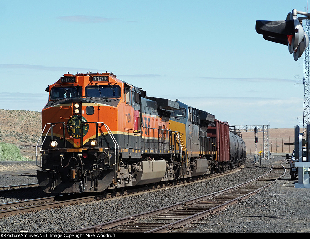 BNSF 1109